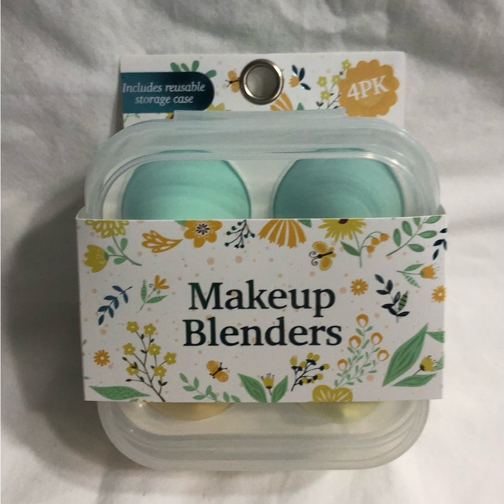 Makeup Blenders 4-Pack with Storage Case